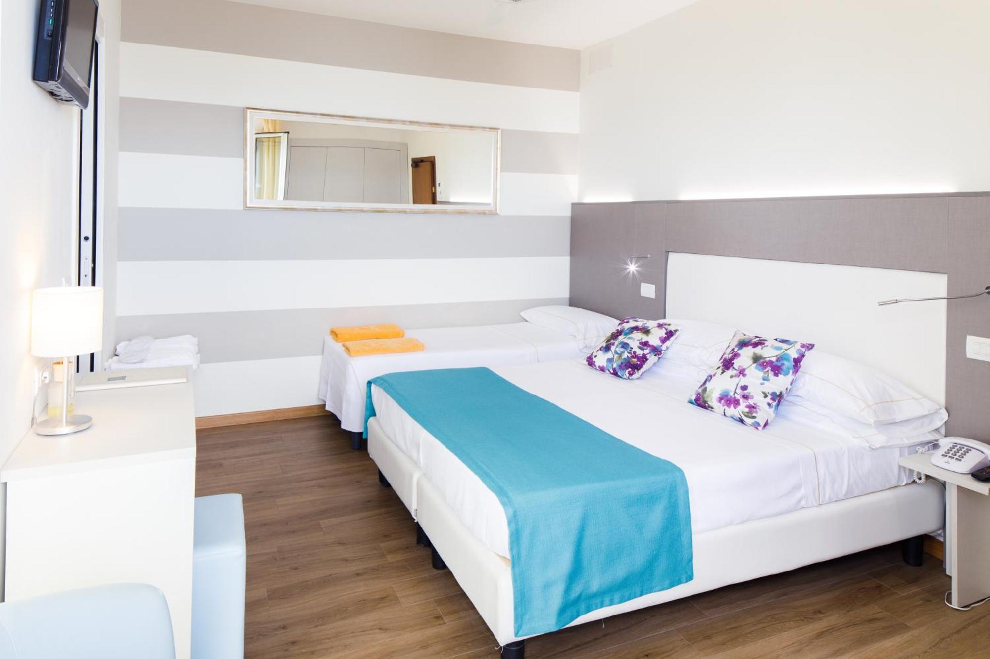 Una Hotels Imperial Beach Hotel ماروتّا المظهر الخارجي الصورة