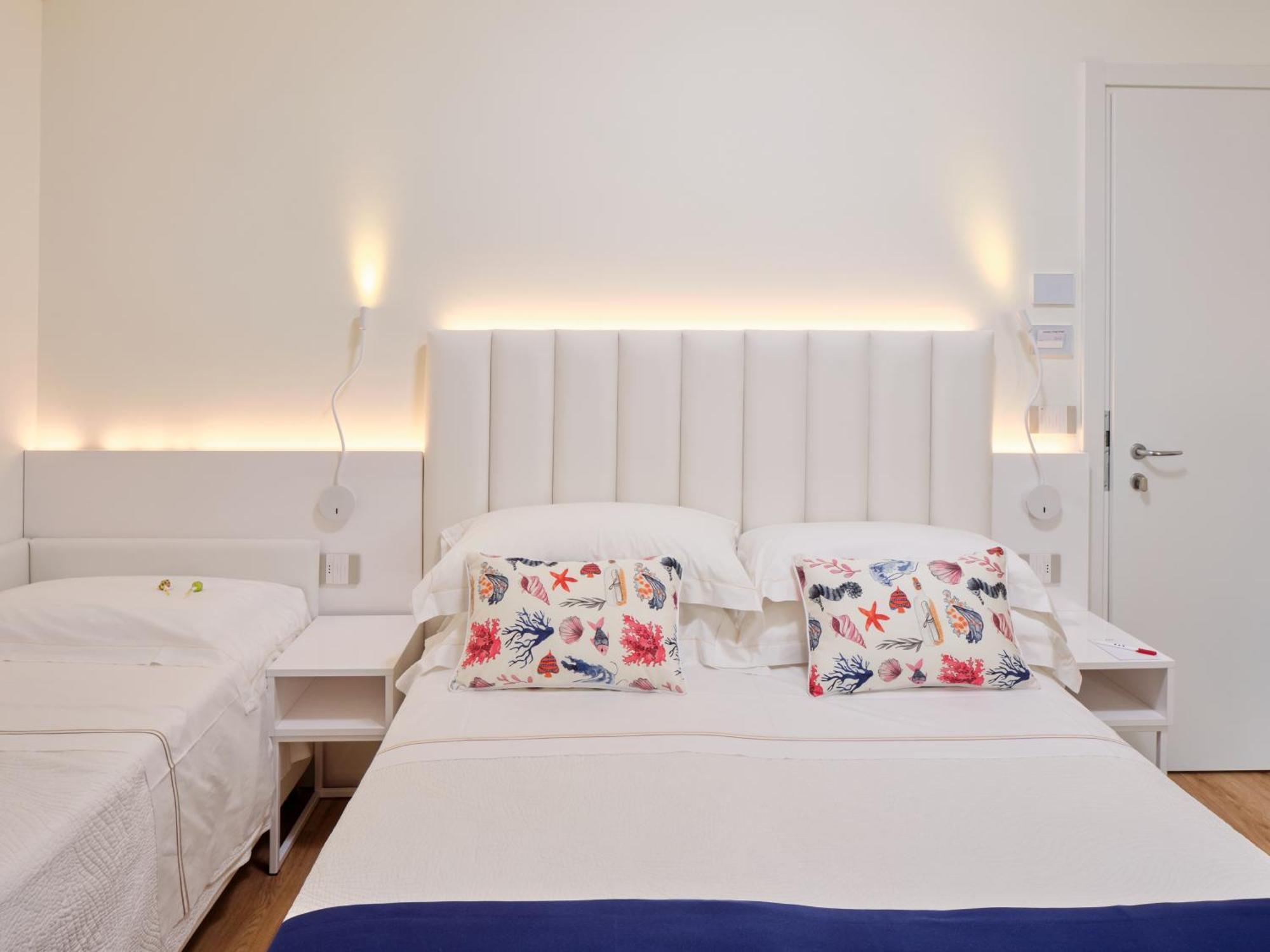 Una Hotels Imperial Beach Hotel ماروتّا المظهر الخارجي الصورة