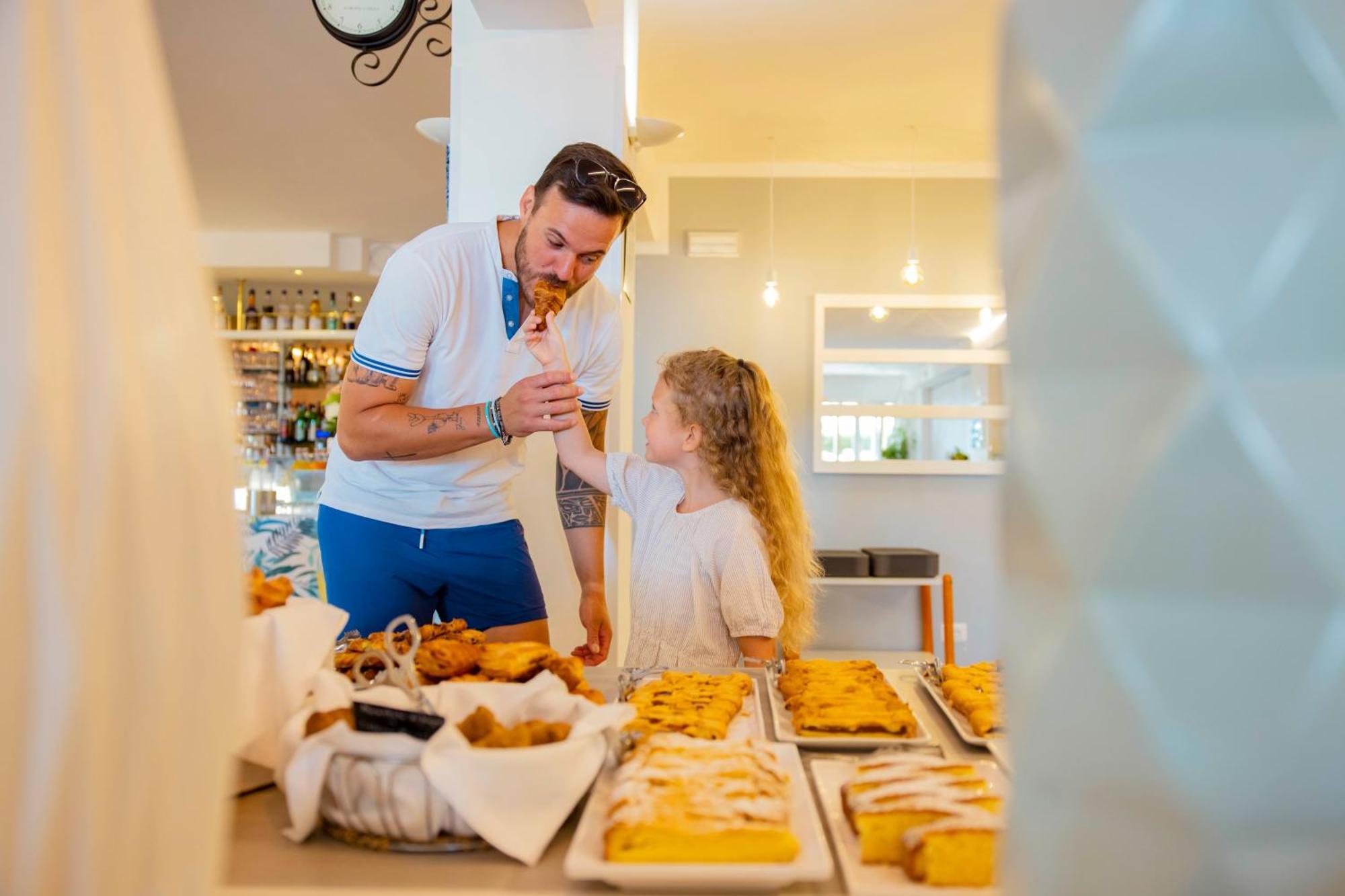 Una Hotels Imperial Beach Hotel ماروتّا المظهر الخارجي الصورة
