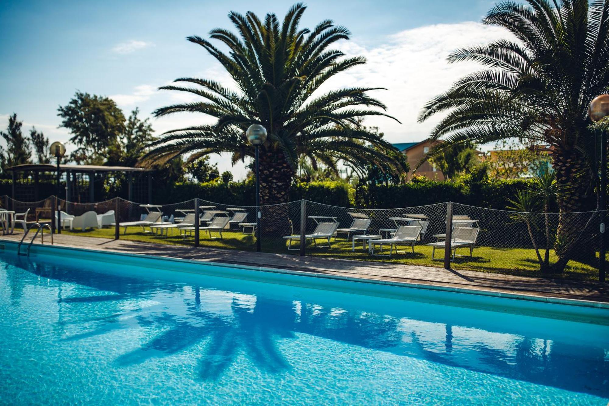 Una Hotels Imperial Beach Hotel ماروتّا المظهر الخارجي الصورة