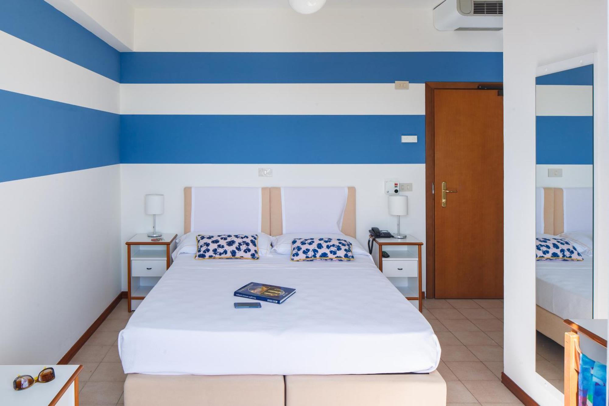 Una Hotels Imperial Beach Hotel ماروتّا المظهر الخارجي الصورة