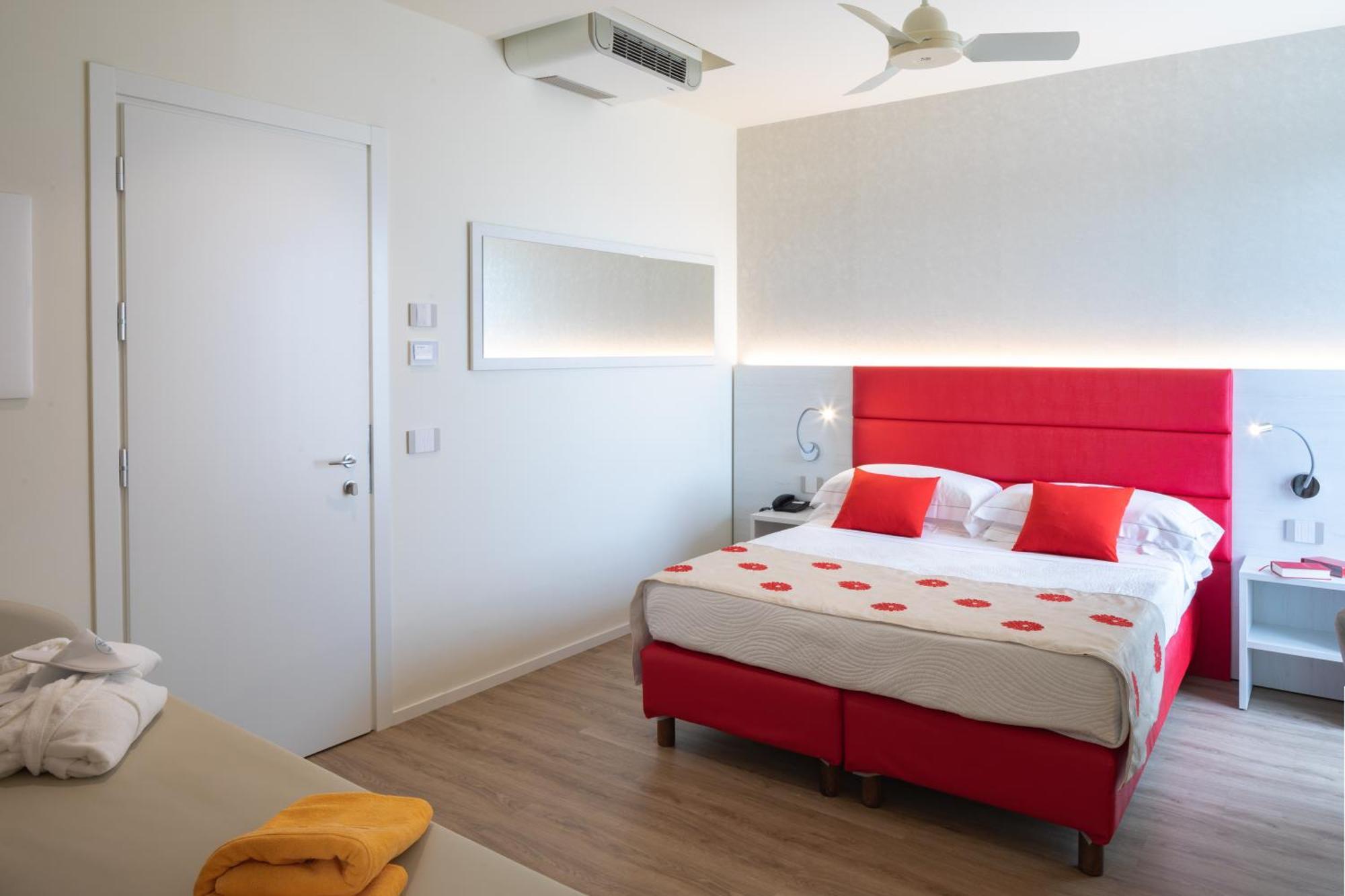 Una Hotels Imperial Beach Hotel ماروتّا المظهر الخارجي الصورة