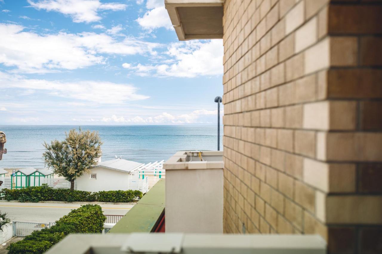 Una Hotels Imperial Beach Hotel ماروتّا المظهر الخارجي الصورة